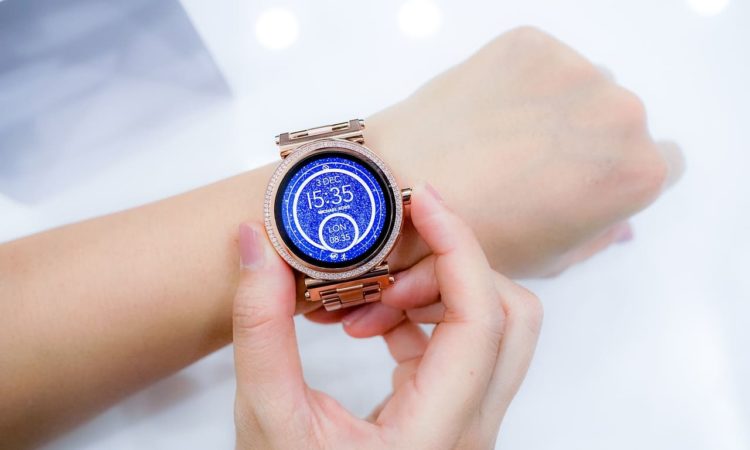 Smartwatch Versicherung Vergleich und Test