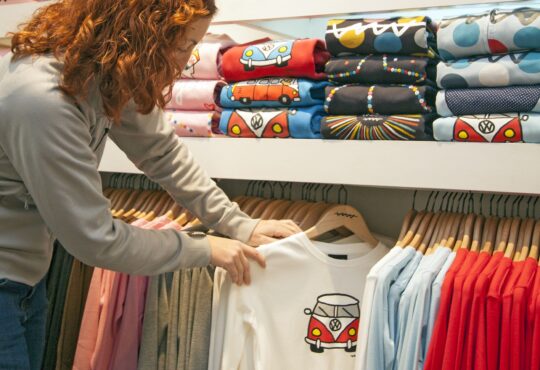 Nutzen Sie T-Shirt-Drucke, um Ihre Marke zu präsentieren